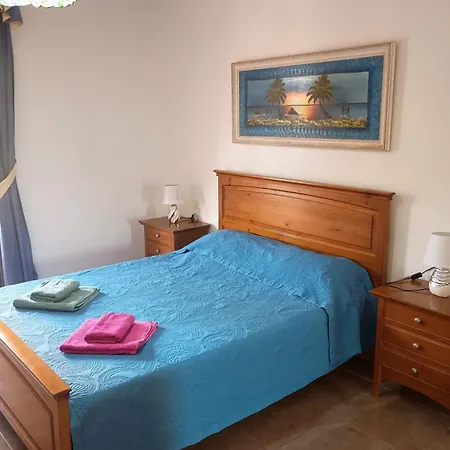 Marina Palace Paraiso * Адехе