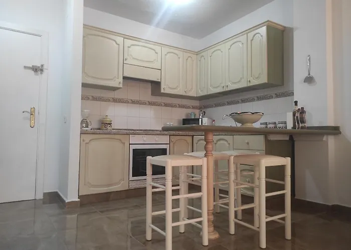 Marina Palace Paraiso * Адехе