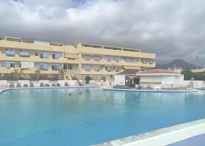 Marina Palace Paraiso * Адехе