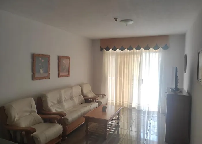 Marina Palace Paraiso * Адехе